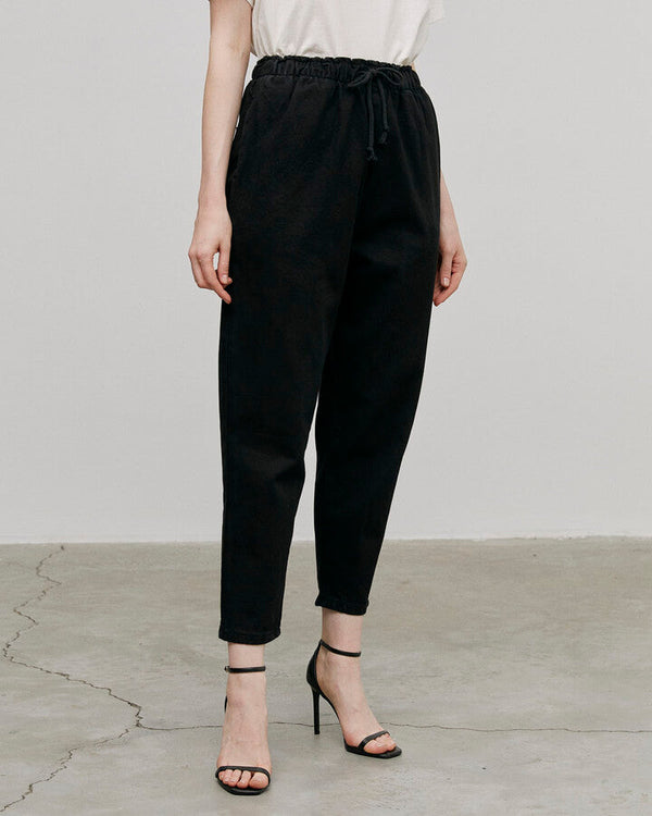 Black Carrot Jeans