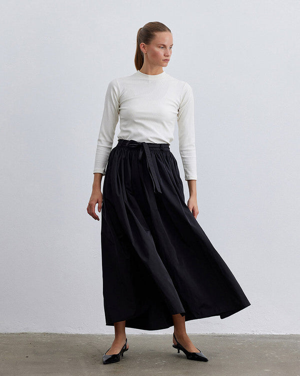 Black Glory Gathered Balloon Skirt