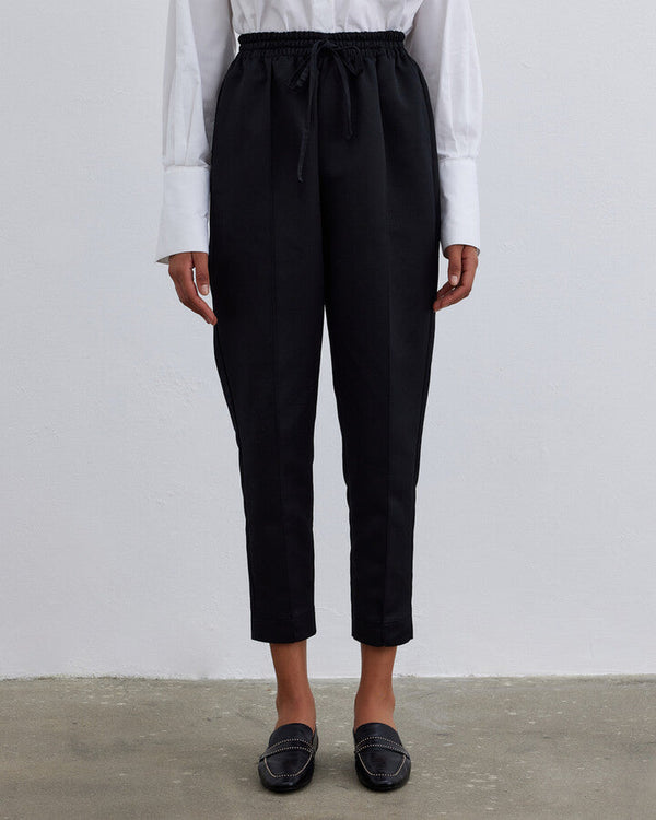 Black Classic Carrot Cut Trousers